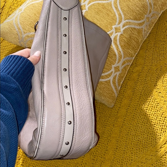 coach purse! - Picture 4 of 7